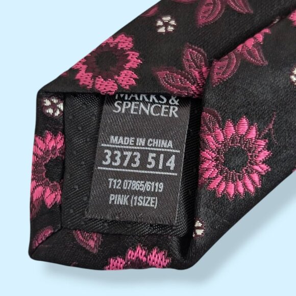 M&S 100% Silk Pink Floral Tie - Picture 5 of 5